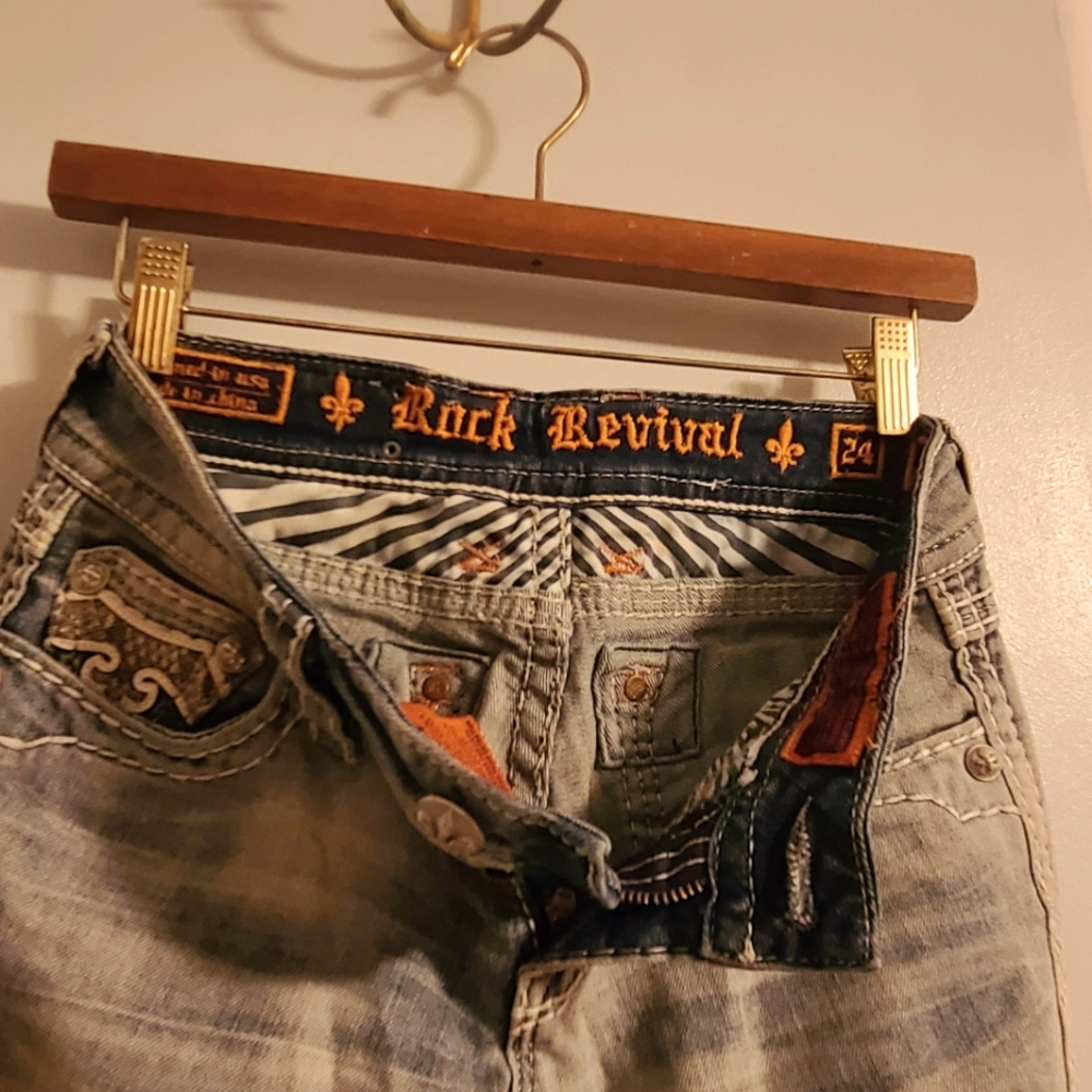 Distressed Jeans